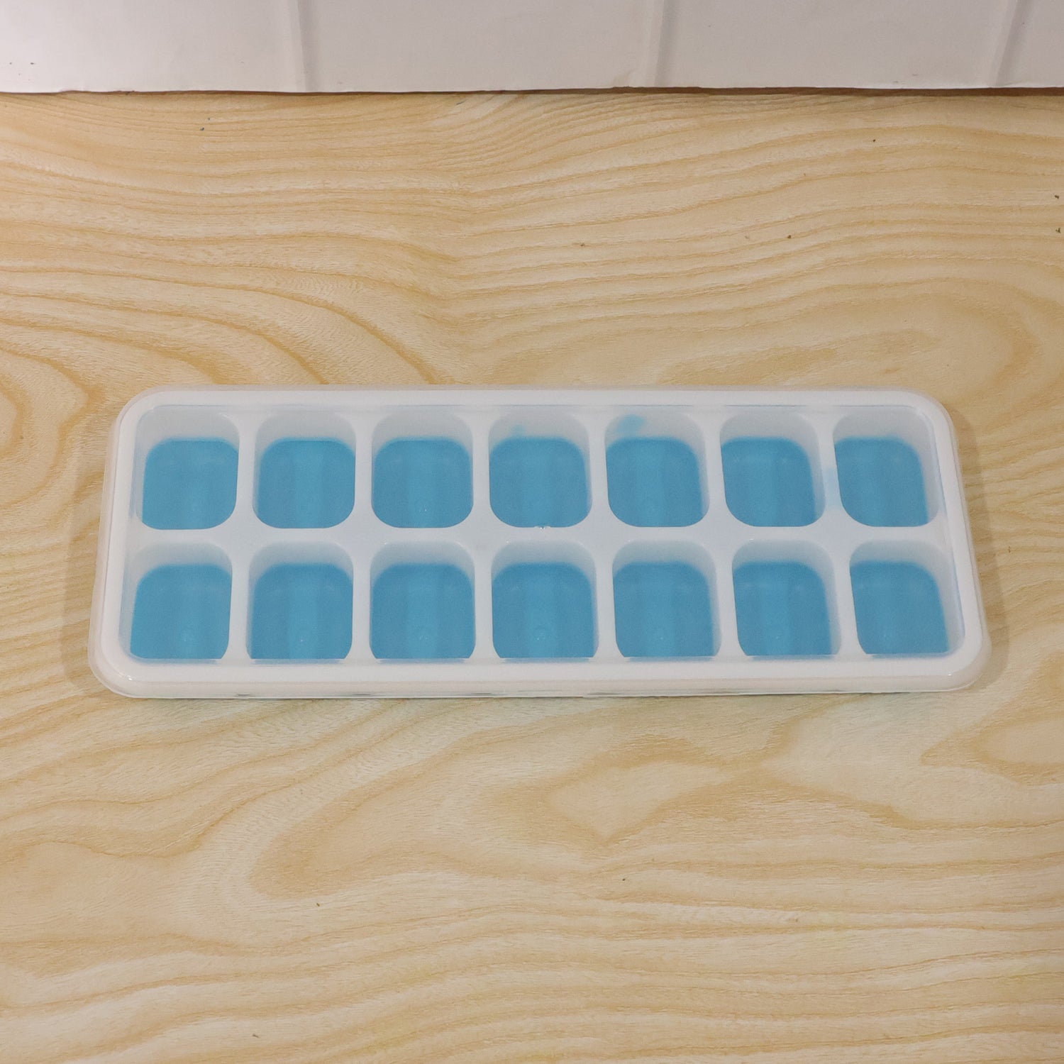 Multipurpose Plastic Ice Cube Tray With Lid (1 Pc 14 Gride)